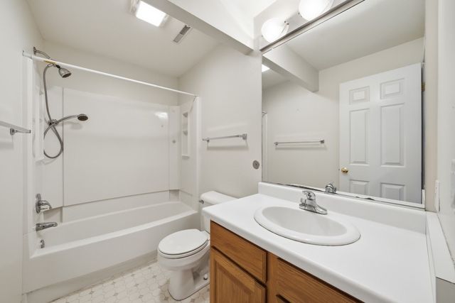 609 Shelley Avenue, Ames, IA 50014