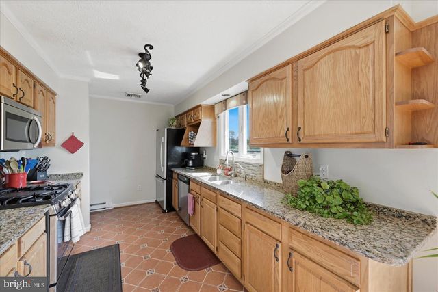 132 BEDROCK LN, Berryville, VA 22611