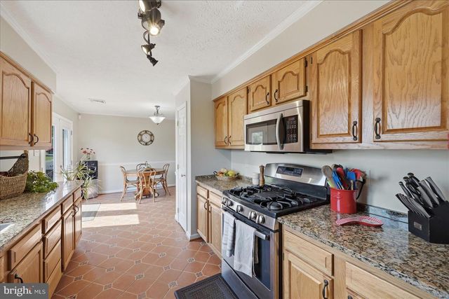132 BEDROCK LN, Berryville, VA 22611