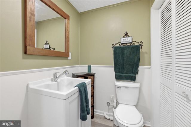 132 BEDROCK LN, Berryville, VA 22611