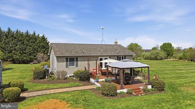 132 BEDROCK LN, Berryville, VA 22611