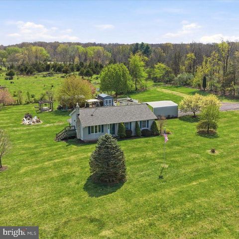 132 BEDROCK LN, Berryville, VA 22611