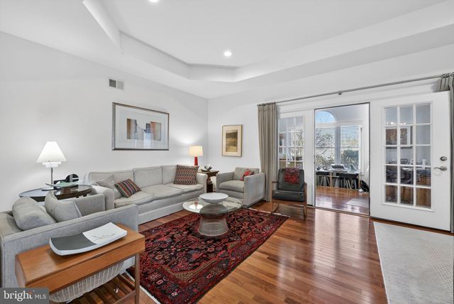 1 EMPRESS CT, Princeton, NJ 08540