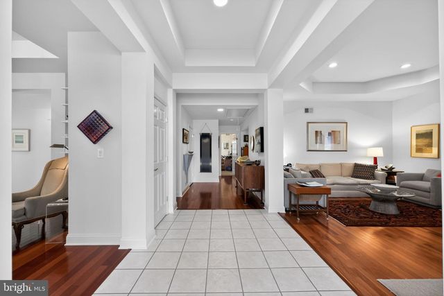 1 EMPRESS CT, Princeton, NJ 08540