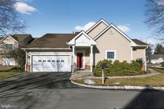 1 EMPRESS CT, Princeton, NJ 08540