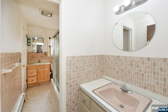 857 Darlington Avenue, Mahwah, NJ 07430