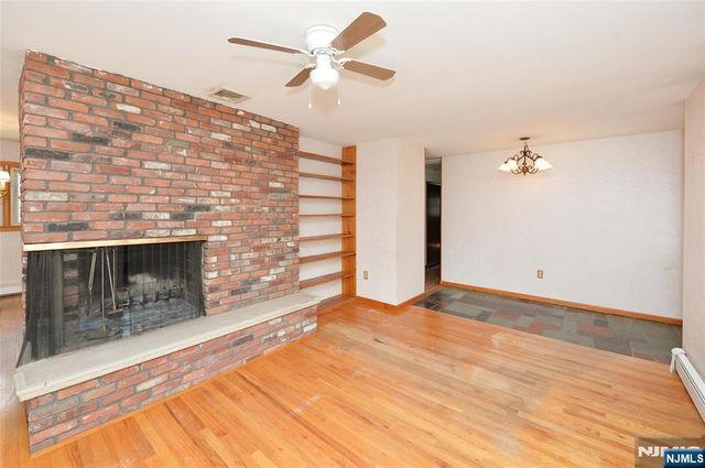 857 Darlington Avenue, Mahwah, NJ 07430