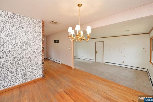 857 Darlington Avenue, Mahwah, NJ 07430