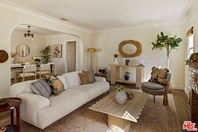 491 E Penn Street, Pasadena, CA 91104