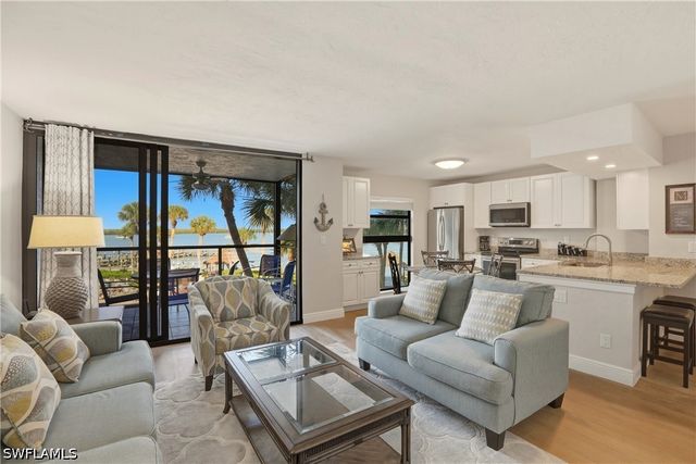 1085 Bald Eagle DR E307, Marco Island, FL 34145