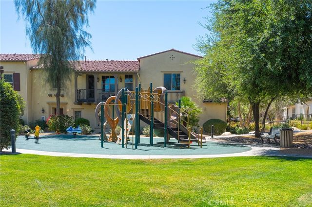 238 Paseo Gregario, Palm Desert, CA 92211