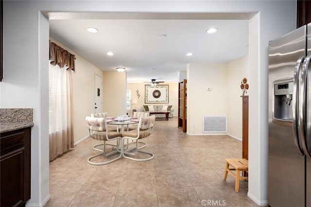 238 Paseo Gregario, Palm Desert, CA 92211