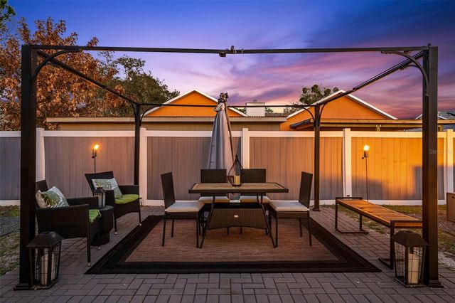 1405 PRAIRIE OAKS COURT, Ocoee, FL 34761