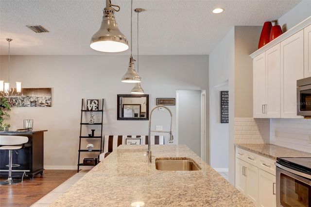 1405 PRAIRIE OAKS COURT, Ocoee, FL 34761