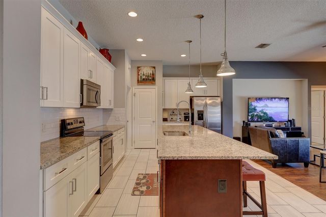 1405 PRAIRIE OAKS COURT, Ocoee, FL 34761