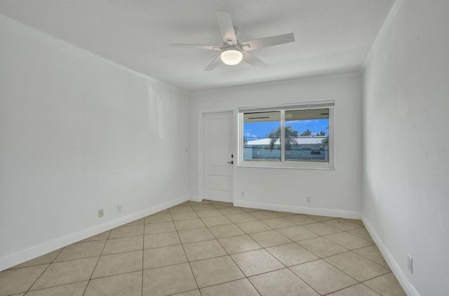 2311 NE 36th Street 2f, Lighthouse Point, FL 33064