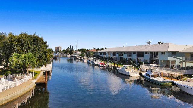 2311 NE 36th Street 2f, Lighthouse Point, FL 33064