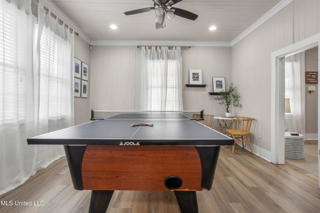 1705 Government Street, Ocean Springs, MS 39564