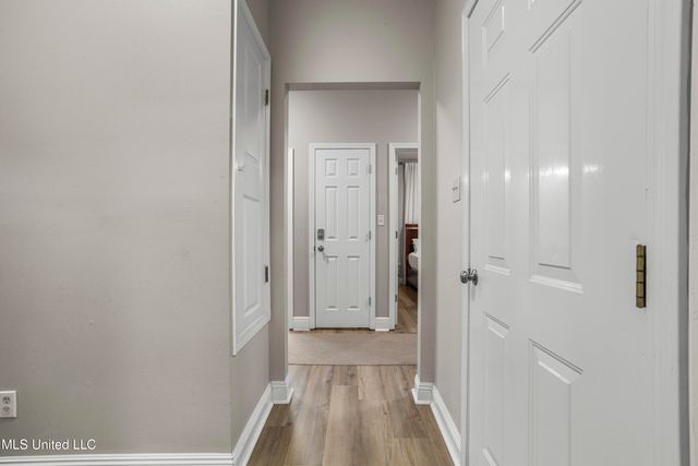 1705 Government Street, Ocean Springs, MS 39564
