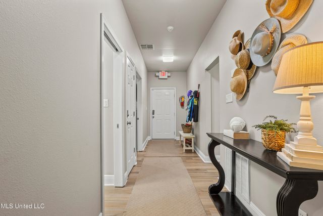 1705 Government Street, Ocean Springs, MS 39564
