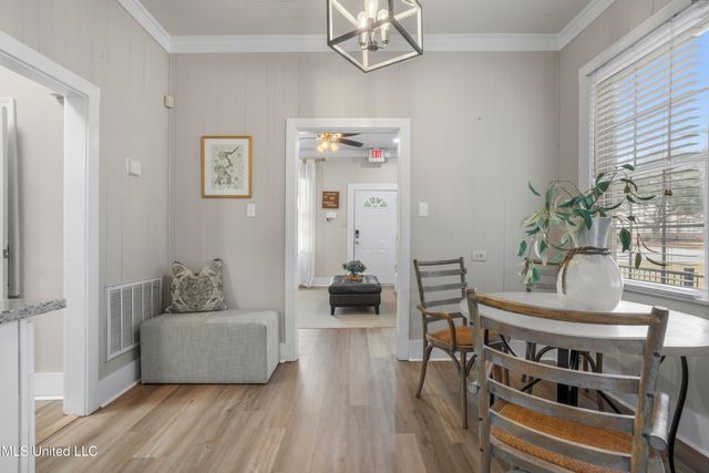 1705 Government Street, Ocean Springs, MS 39564