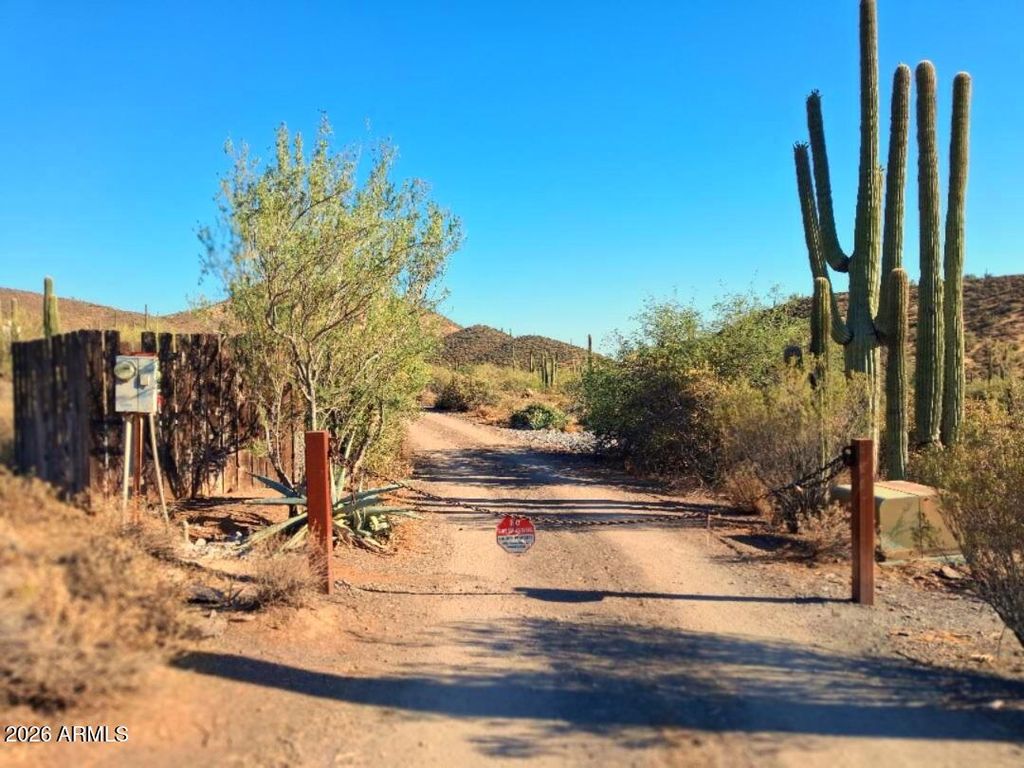 424XX N Fleming Springs -- h, Cave Creek, AZ 85331