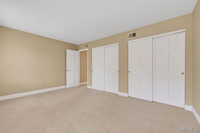 1645 Mason Knoll Road, Town And Country, MO 63131