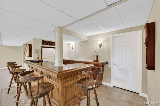 1645 Mason Knoll Road, Town And Country, MO 63131