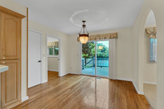 1340 S Greenwich, Wichita, KS 67207