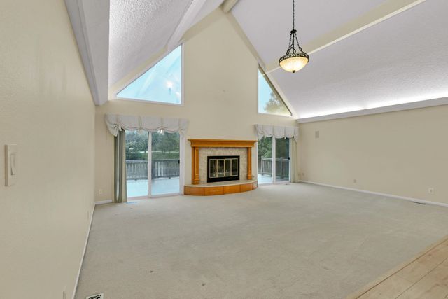 1340 S Greenwich, Wichita, KS 67207