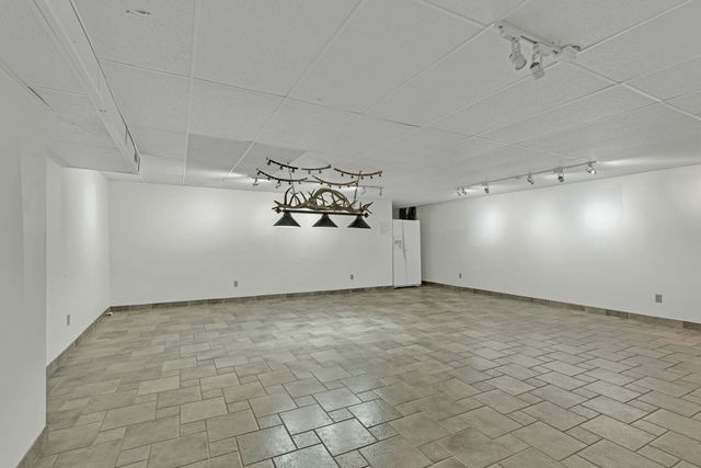 1340 S Greenwich, Wichita, KS 67207