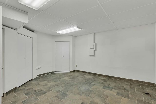 1340 S Greenwich, Wichita, KS 67207