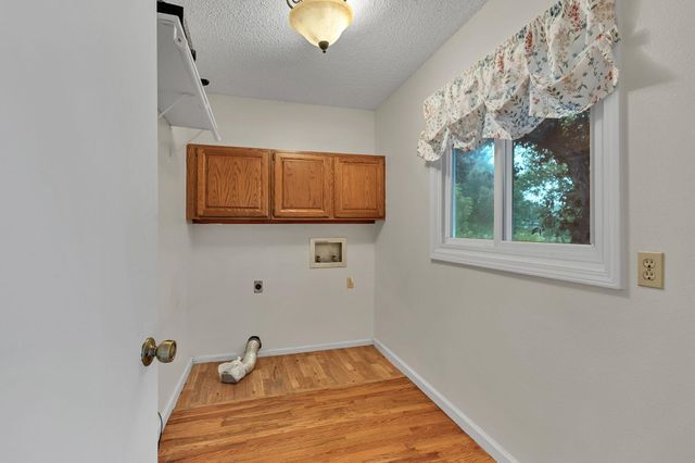 1340 S Greenwich, Wichita, KS 67207