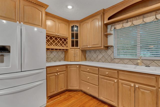 1340 S Greenwich, Wichita, KS 67207