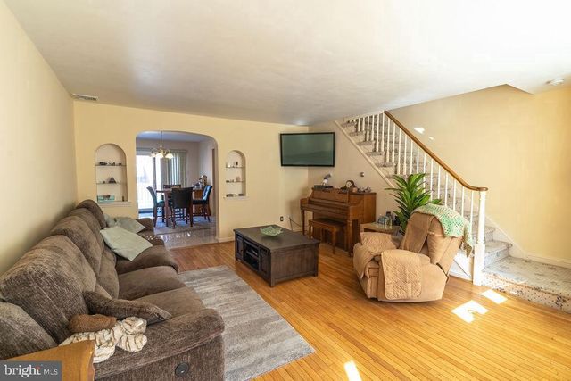 739 FAIRFAX RD, Drexel Hill, PA 19026