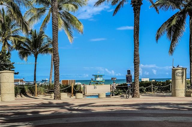 100 Lincoln Rd 323, Miami Beach, FL 33139