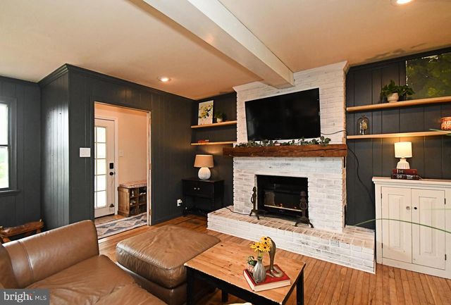 119 COLONIAL DR, Perkiomenville, PA 18074