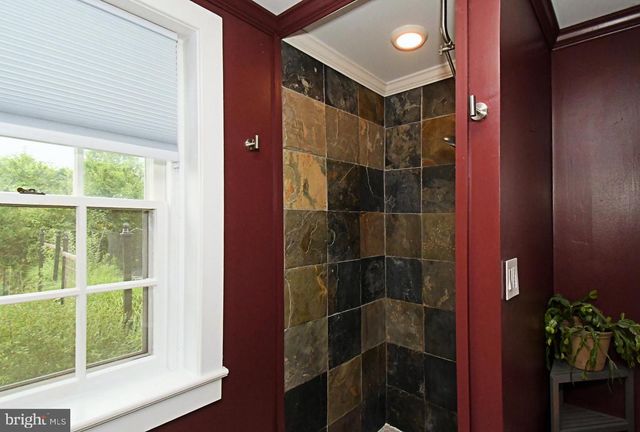119 COLONIAL DR, Perkiomenville, PA 18074