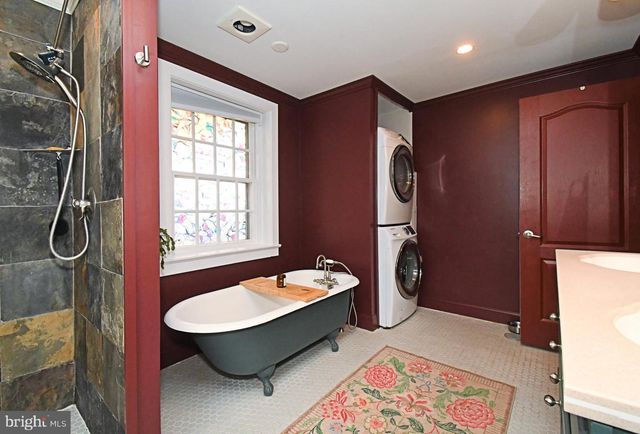 119 COLONIAL DR, Perkiomenville, PA 18074