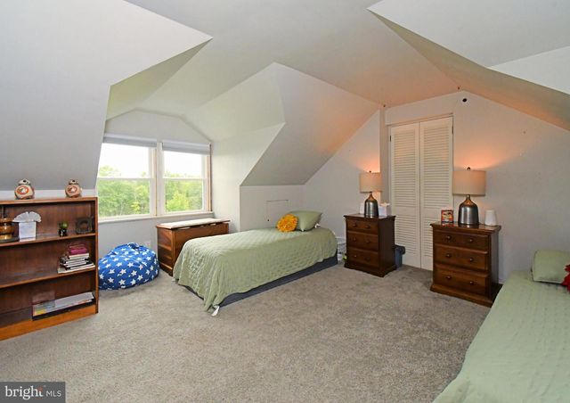 119 COLONIAL DR, Perkiomenville, PA 18074