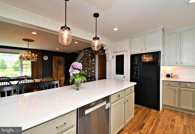 119 COLONIAL DR, Perkiomenville, PA 18074