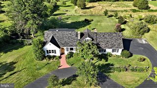119 COLONIAL DR, Perkiomenville, PA 18074
