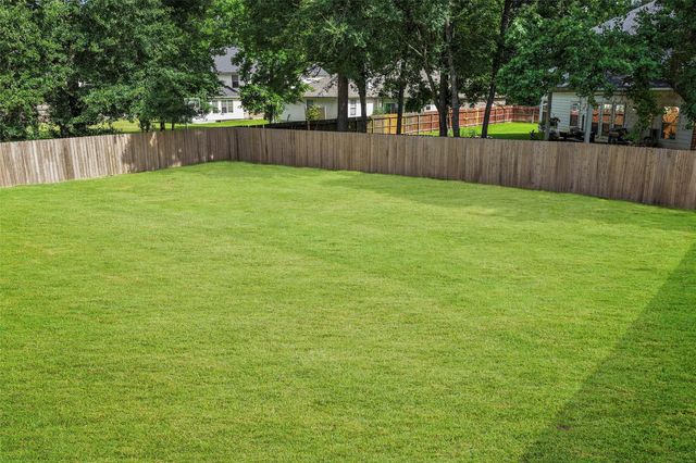 6618 Dillon Drive, Magnolia, TX 77354