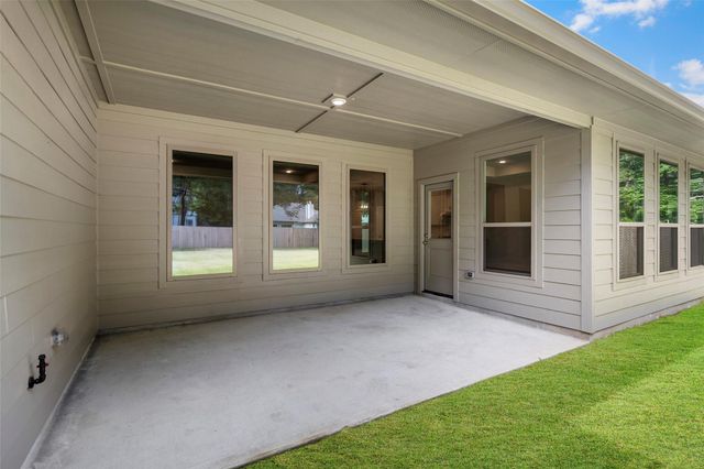 6618 Dillon Drive, Magnolia, TX 77354