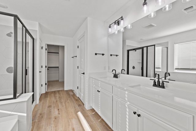 240 Harbors LN, Leander, TX 78641