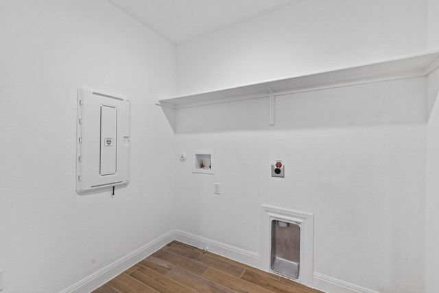 240 Harbors LN, Leander, TX 78641