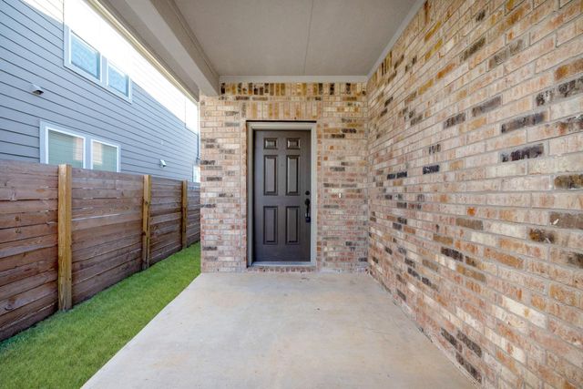 240 Harbors LN, Leander, TX 78641