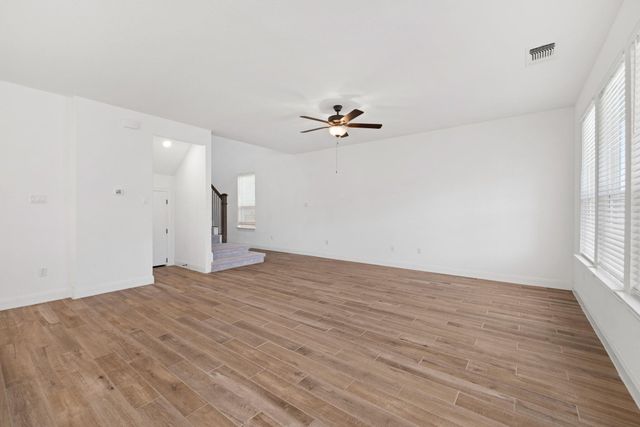 240 Harbors LN, Leander, TX 78641