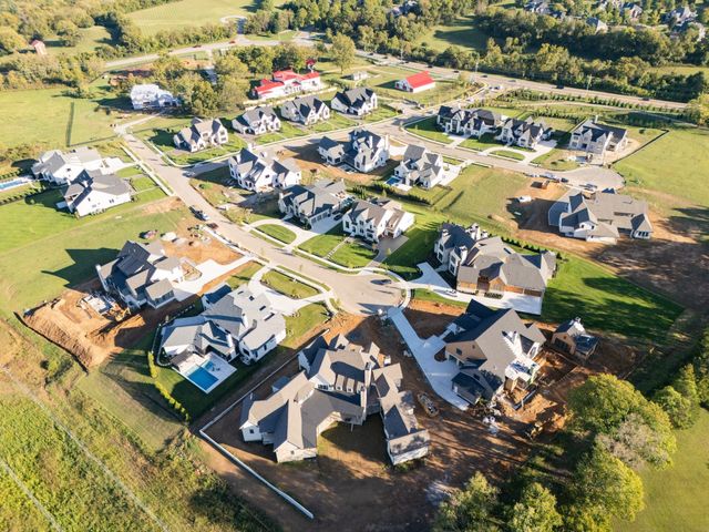 8102 Turning Point Dr, Brentwood, TN 37027