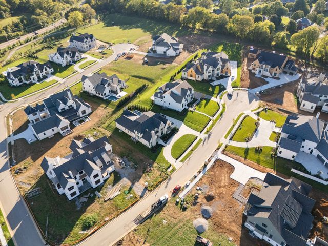 8102 Turning Point Dr, Brentwood, TN 37027